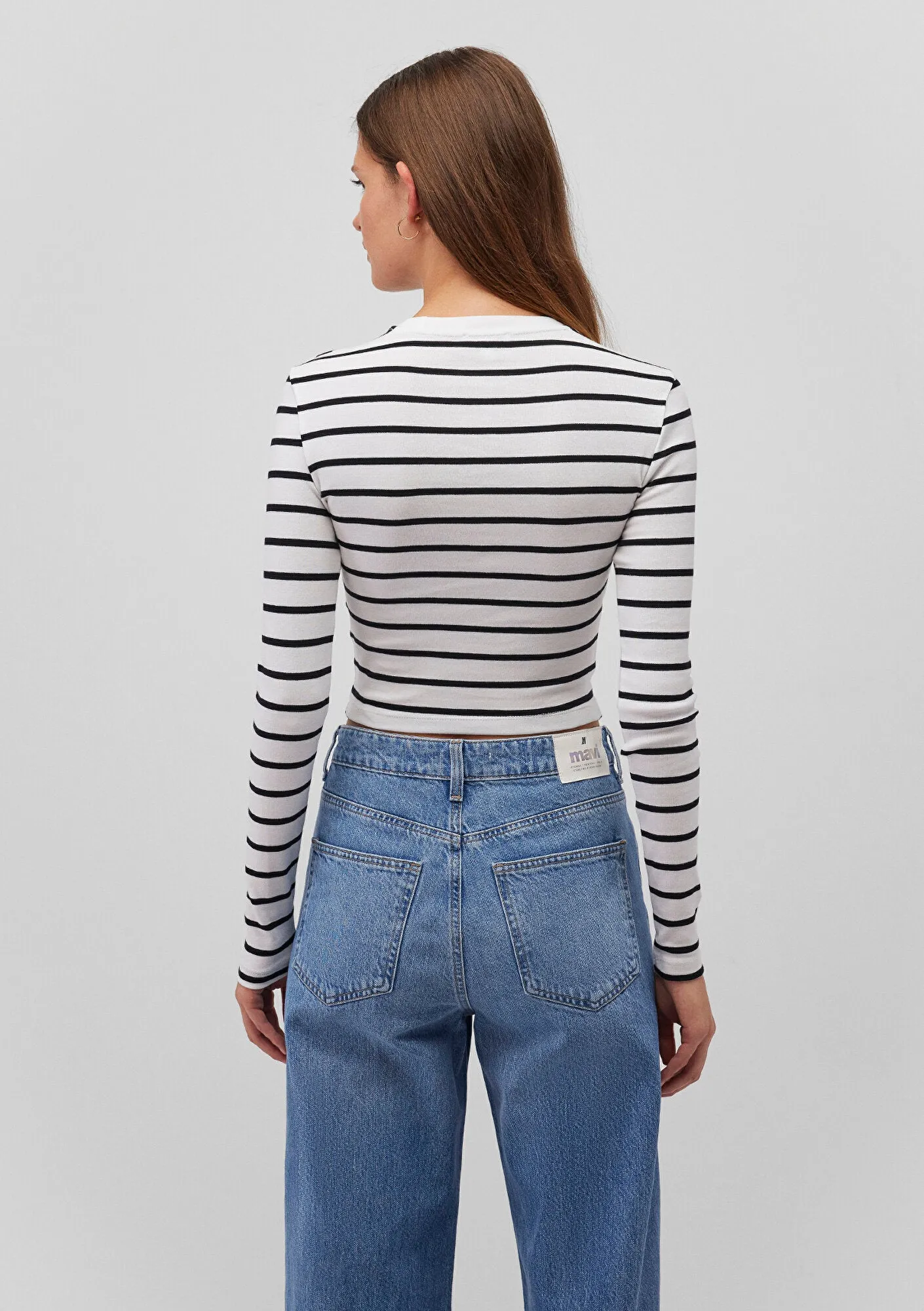 Black Long Sleeve Crop Basic T-Shirt