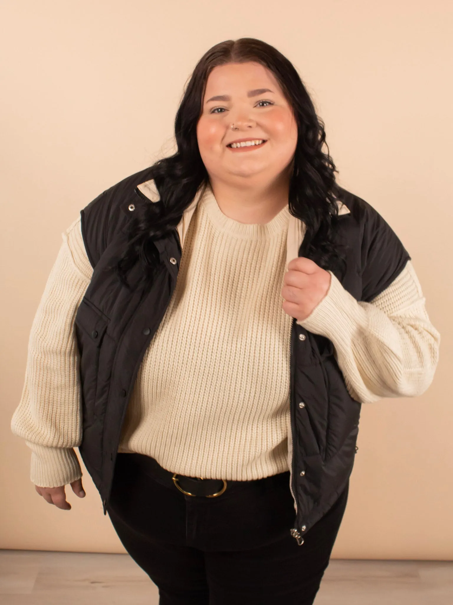 Briar Reversible Puffer Vest in Black/Ivory