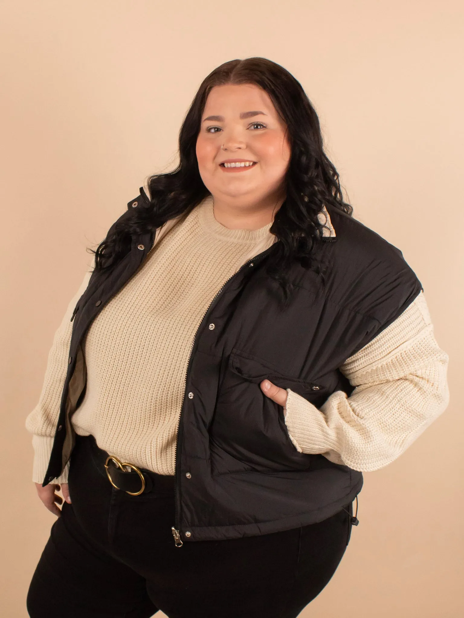 Briar Reversible Puffer Vest in Black/Ivory