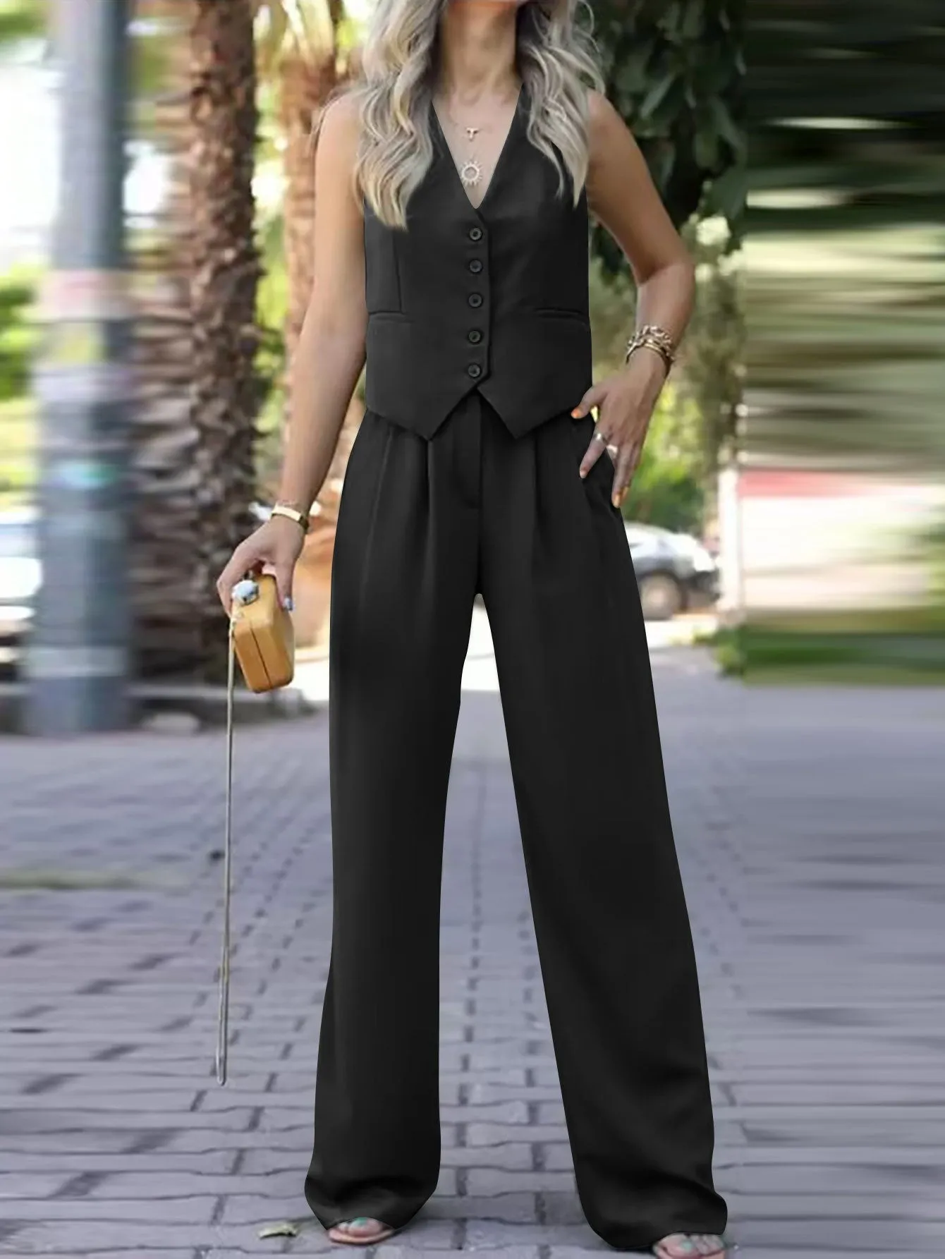 Effortlessly Chic  V-Neck Sleeveless Vest and Wide-Leg Trousers Two-Piece Set for a Relaxed Yet Stylish Look