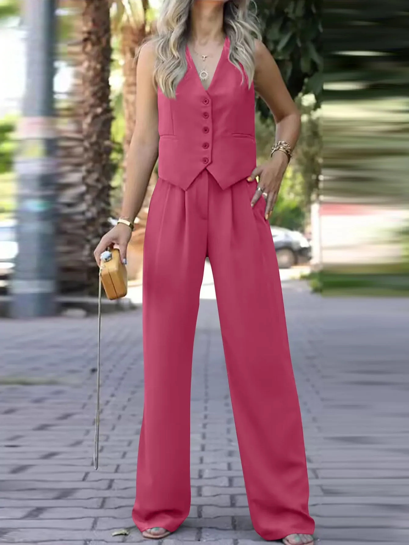 Effortlessly Chic  V-Neck Sleeveless Vest and Wide-Leg Trousers Two-Piece Set for a Relaxed Yet Stylish Look