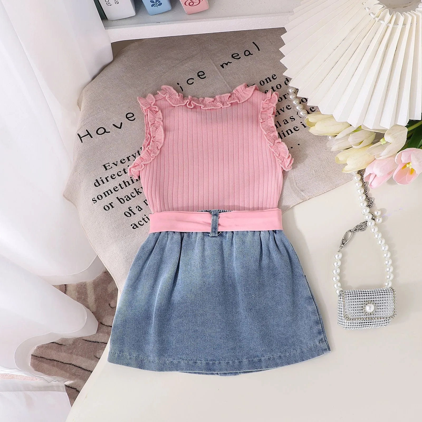 Girls suit sleeveless round neck vest   denim shorts new products