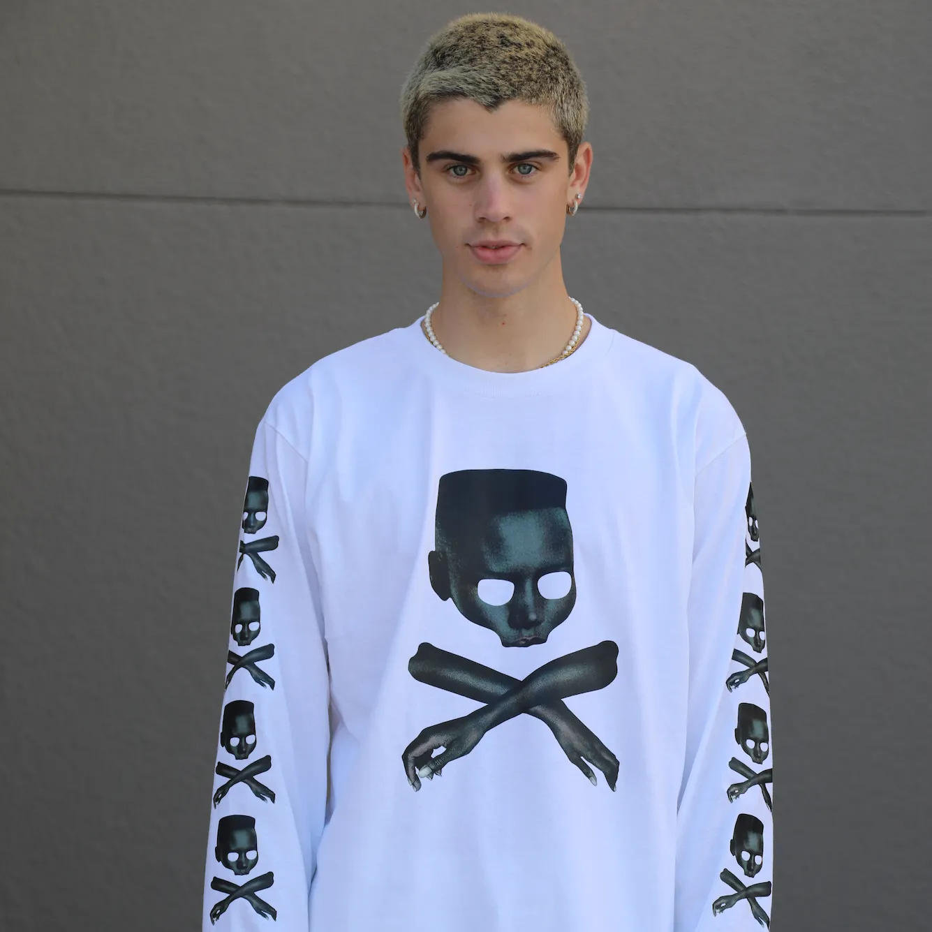 GRACE BONES LONG SLEEVE TEE