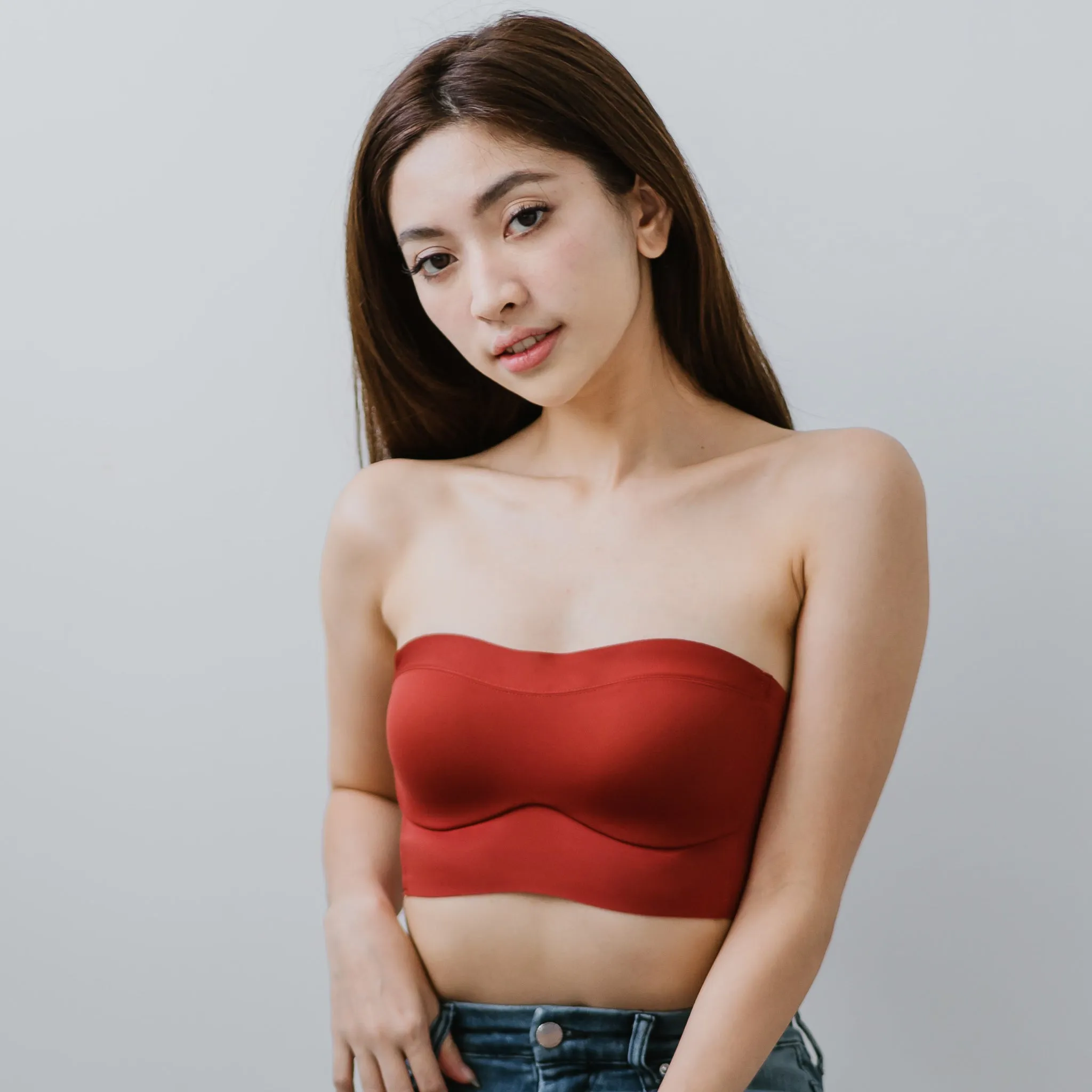 Minimalist Lightly-Lined Seamless Midi Strapless Wireless Bra V2 in Maroon (Size S only)