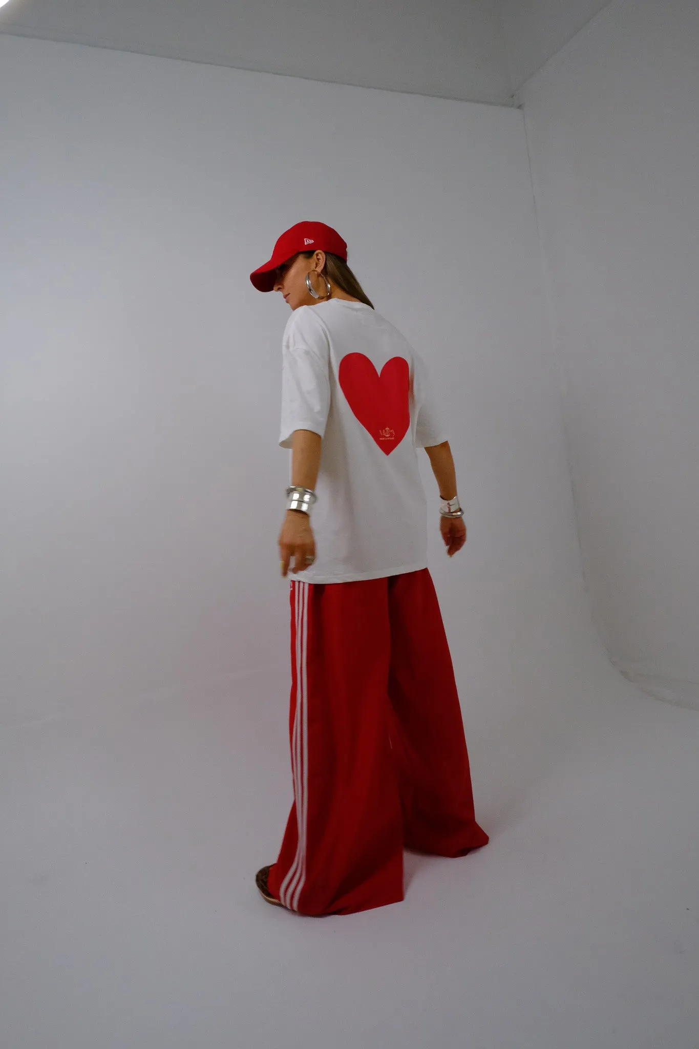 Oversized Heart Tee - Mon Chéri