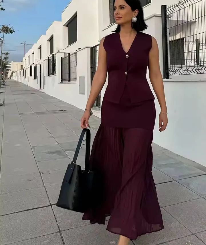 Poppy™ - Elegant Knitted 2-Piece Vest and Skirt Set