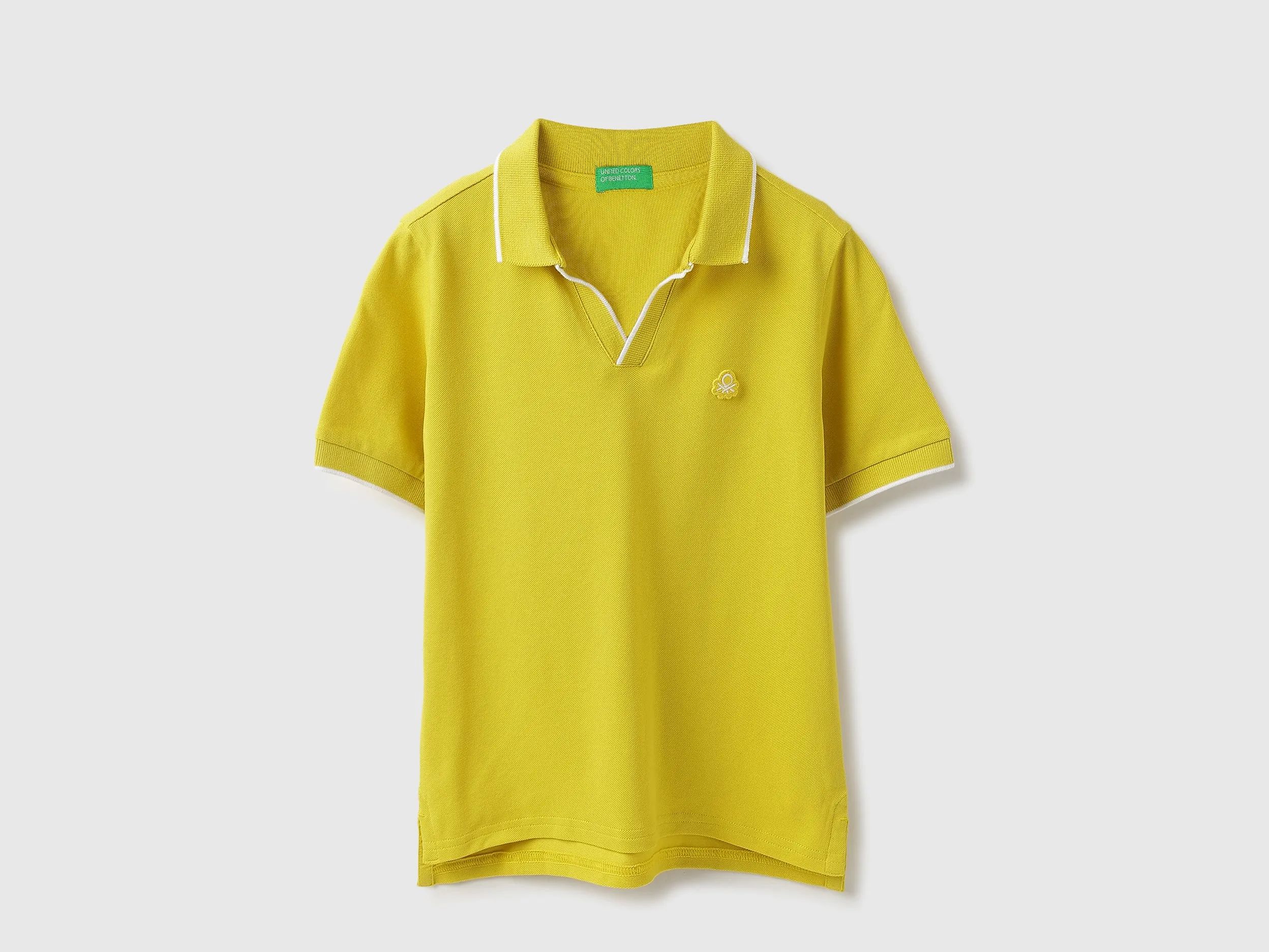 Regular Fit Johny Collar Solid Tshirt