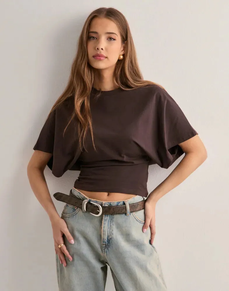 Round Neck Loose Sleeve Tee