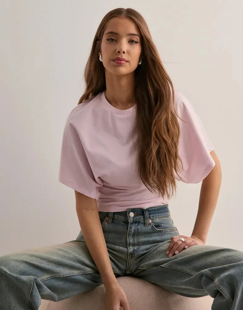 Round Neck Loose Sleeve Tee