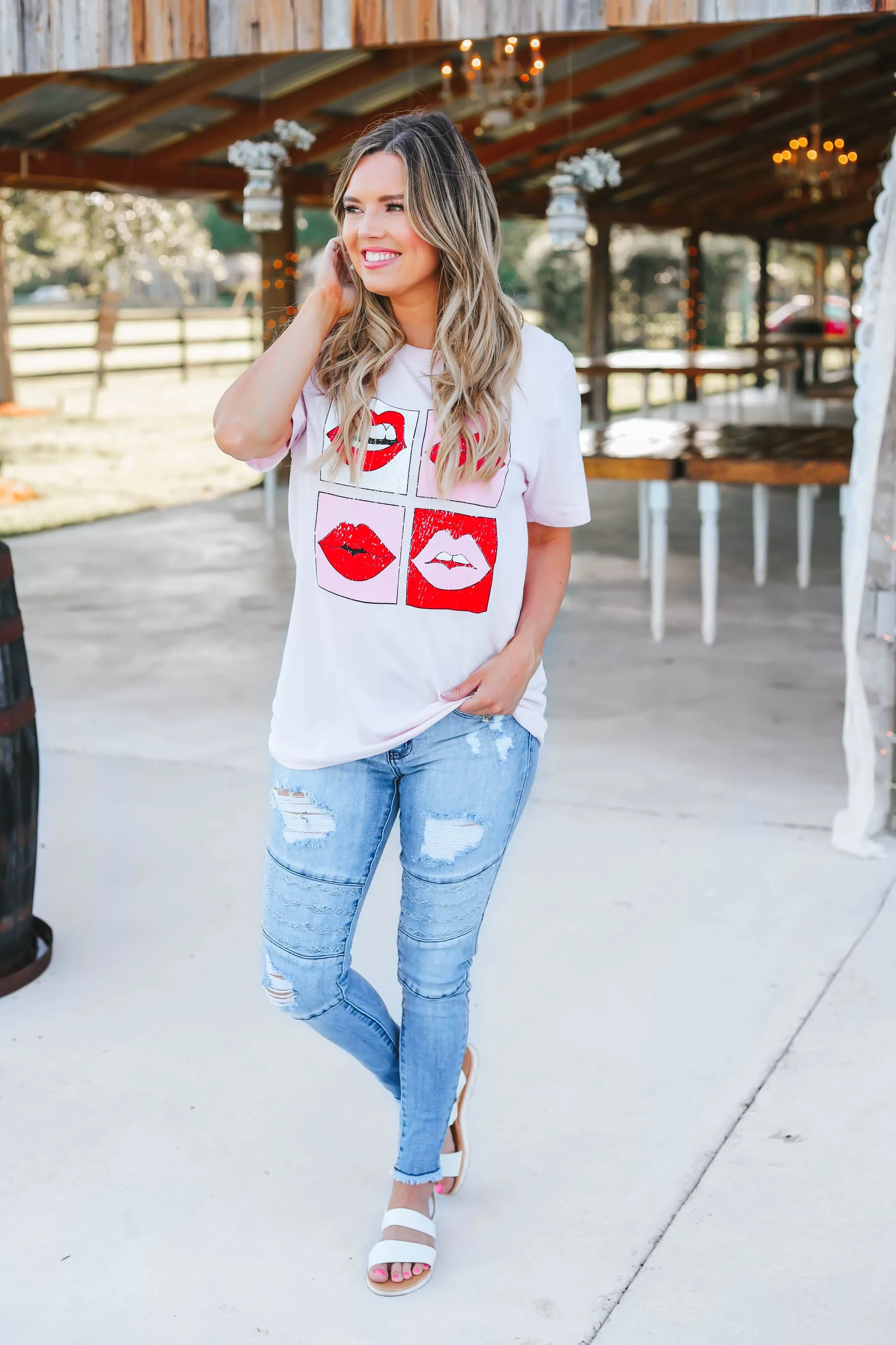 Sassy Lippy Graphic Tee - Light Pink