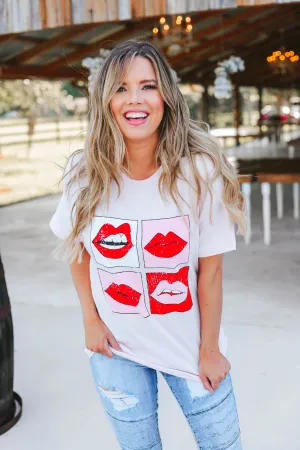 Sassy Lippy Graphic Tee - Light Pink