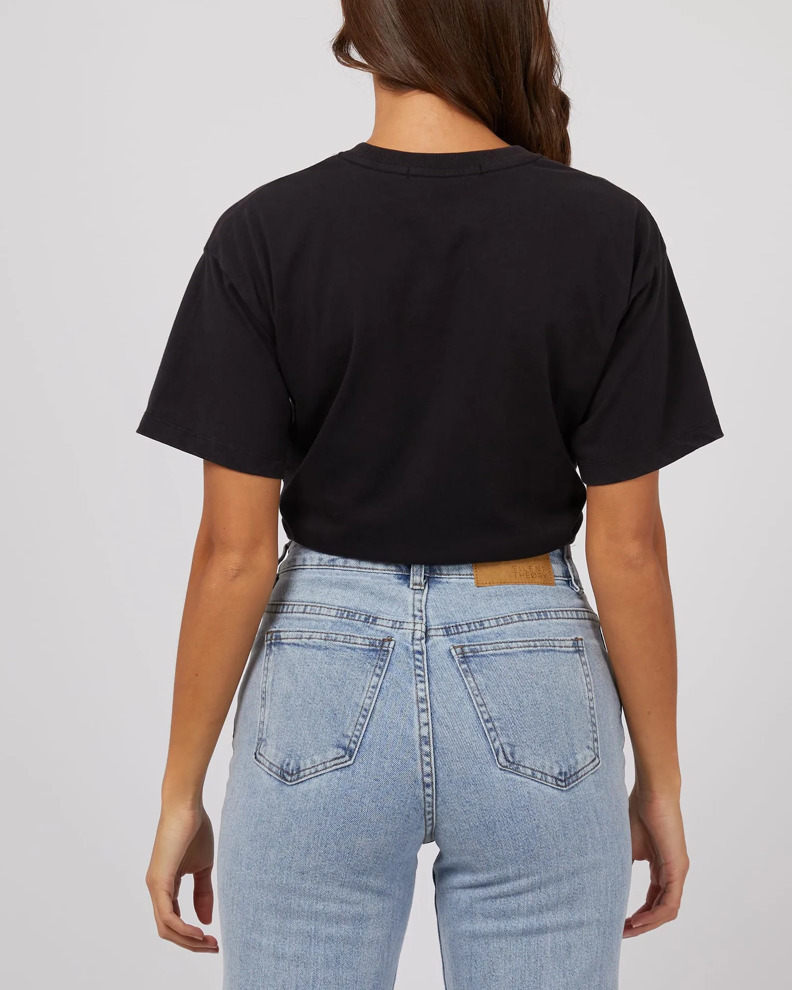 SILENT THEORY OPEN WINGS TEE WASHED BLACK