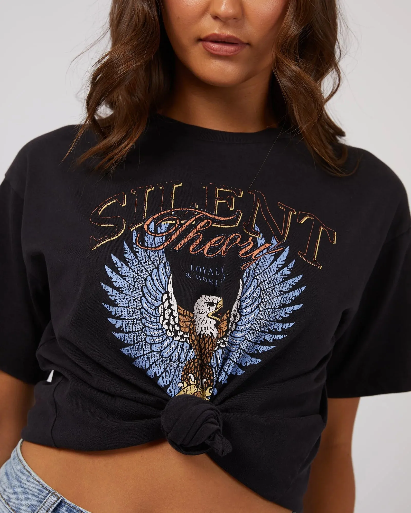 SILENT THEORY OPEN WINGS TEE WASHED BLACK