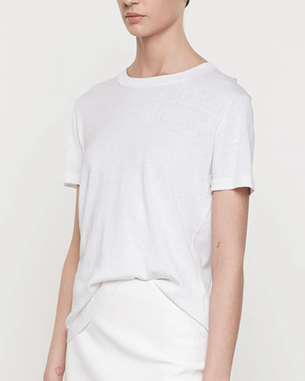 SILK KNIT PERFECT TEE IN WHITE