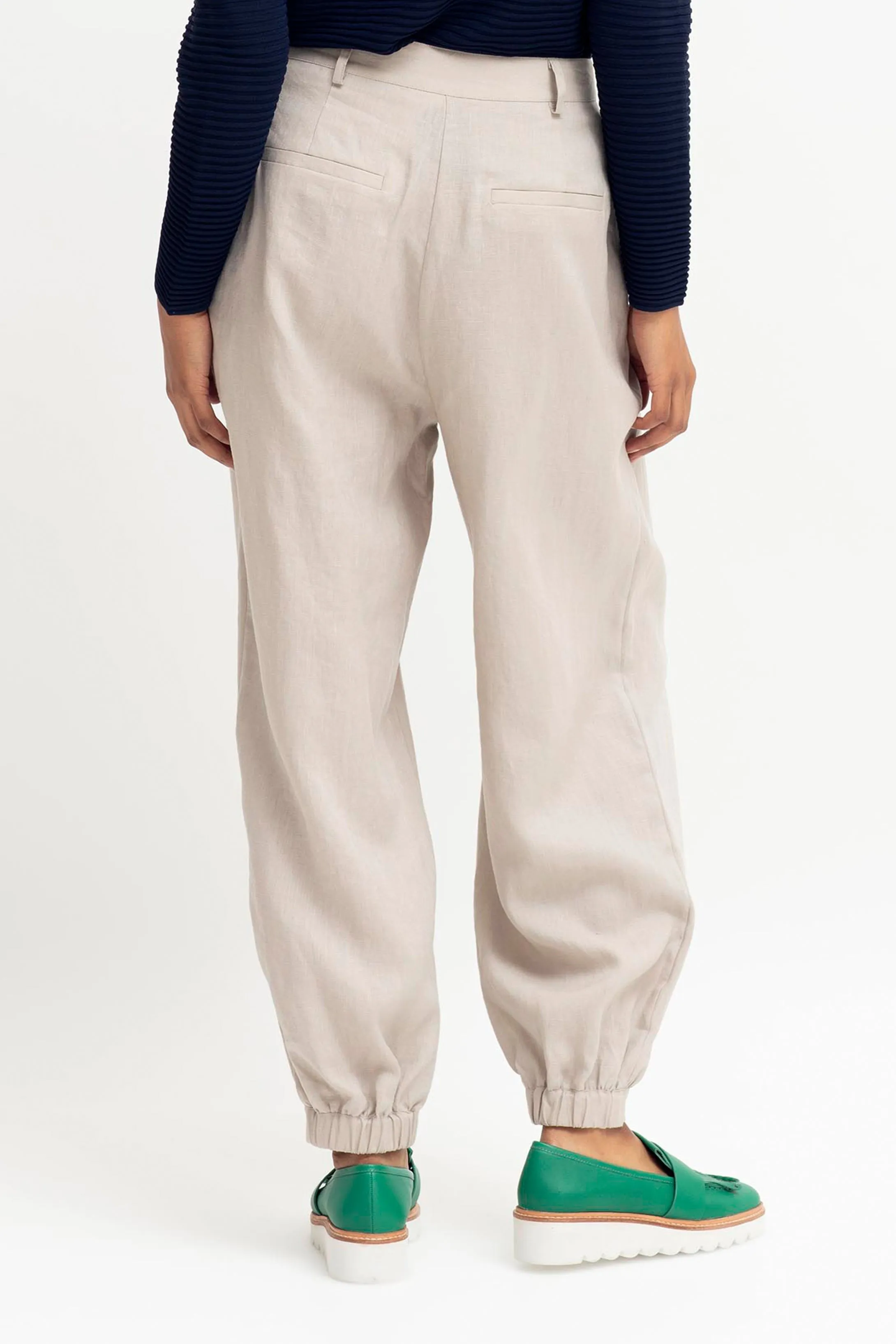 Taye Pant