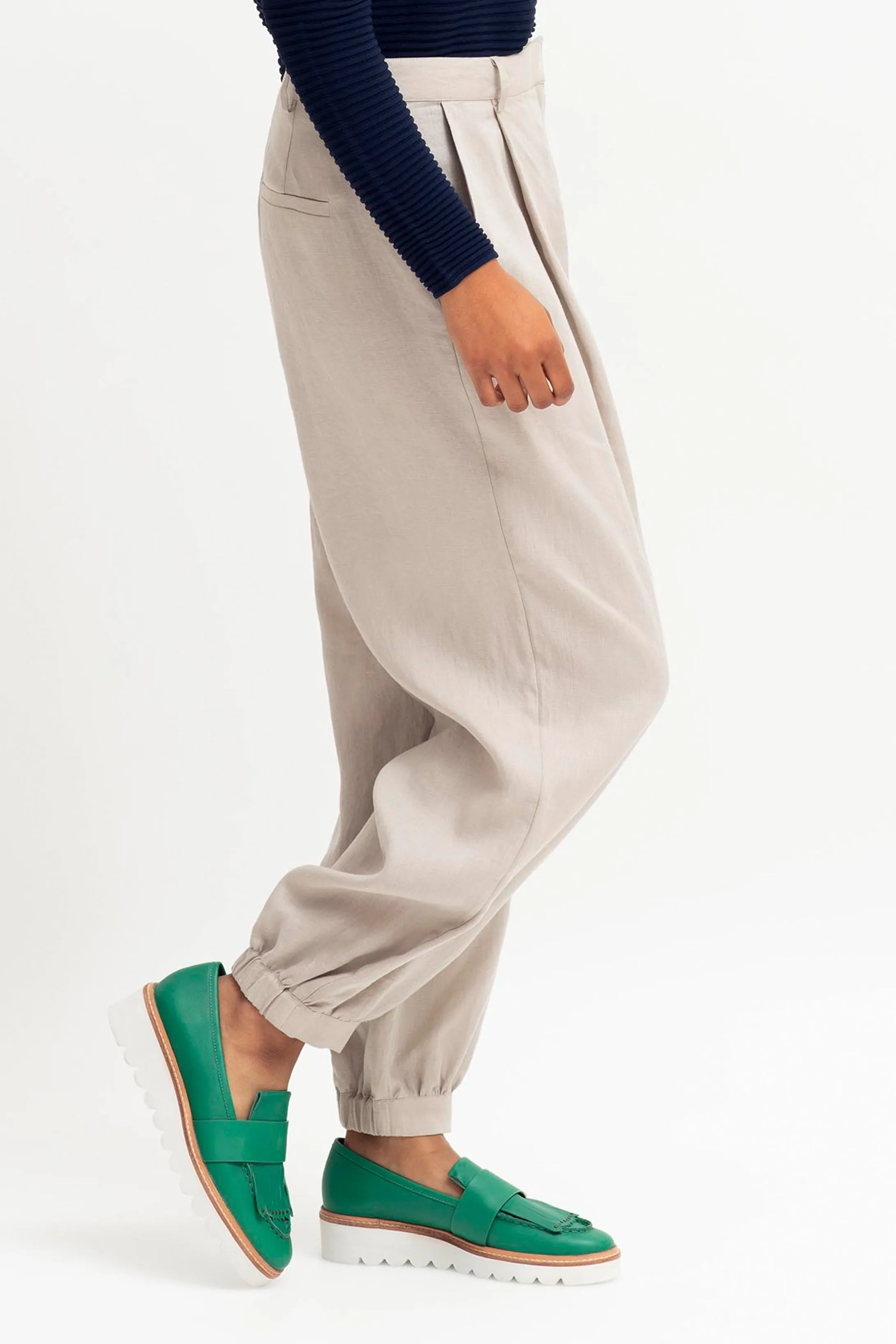 Taye Pant
