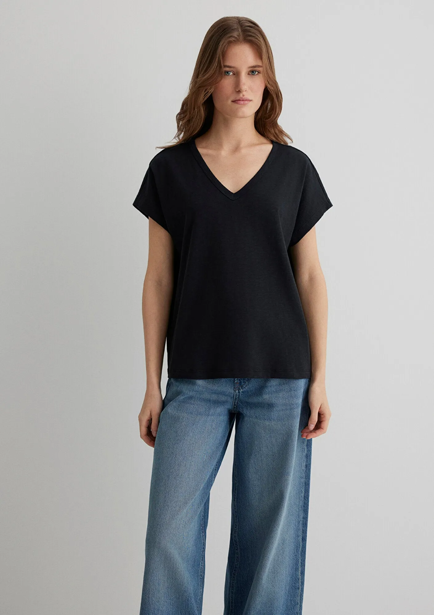 V Neck Black Basic T-Shirt