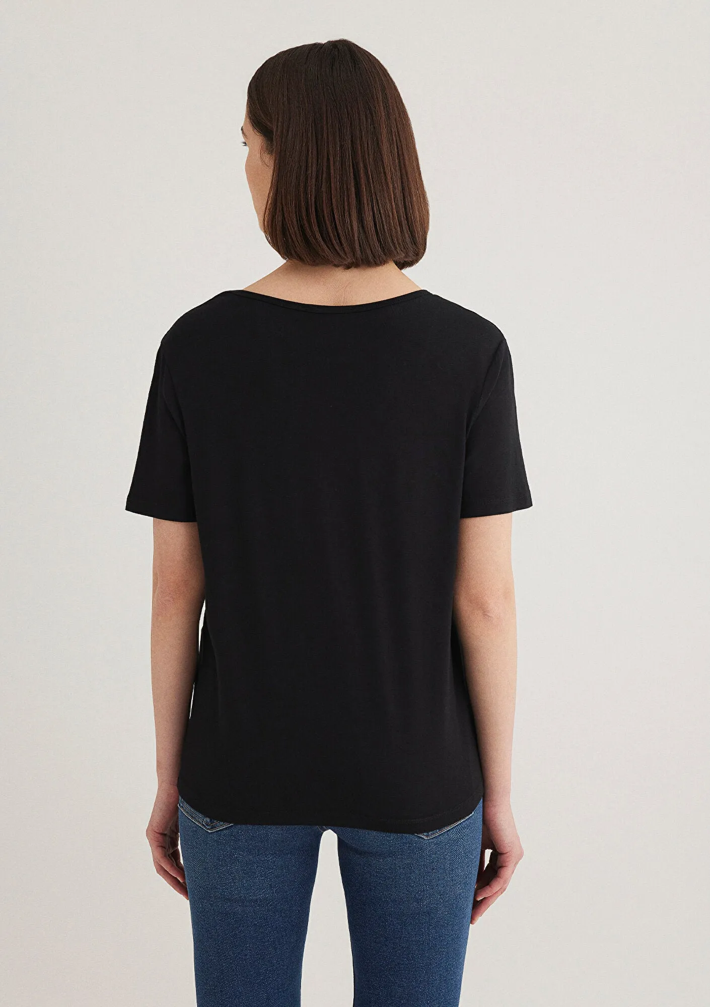 V Neck Black Basic T-Shirt