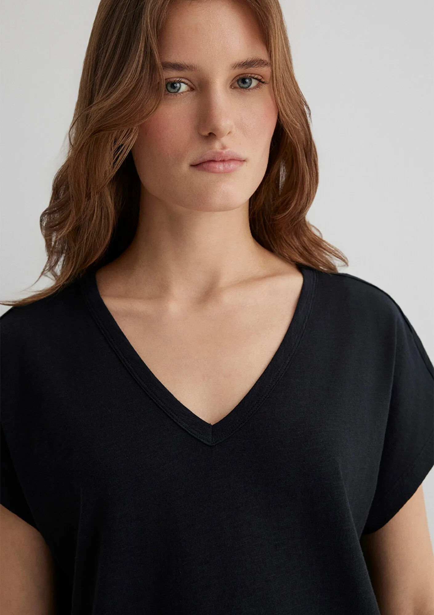V Neck Black Basic T-Shirt