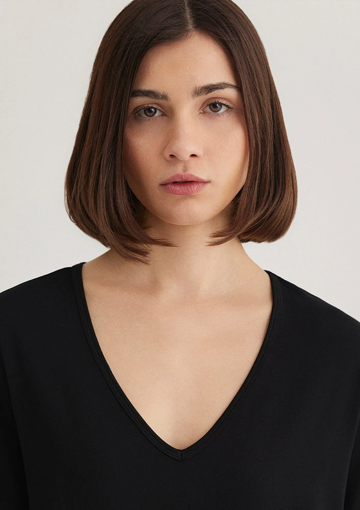 V Neck Black Basic T-Shirt