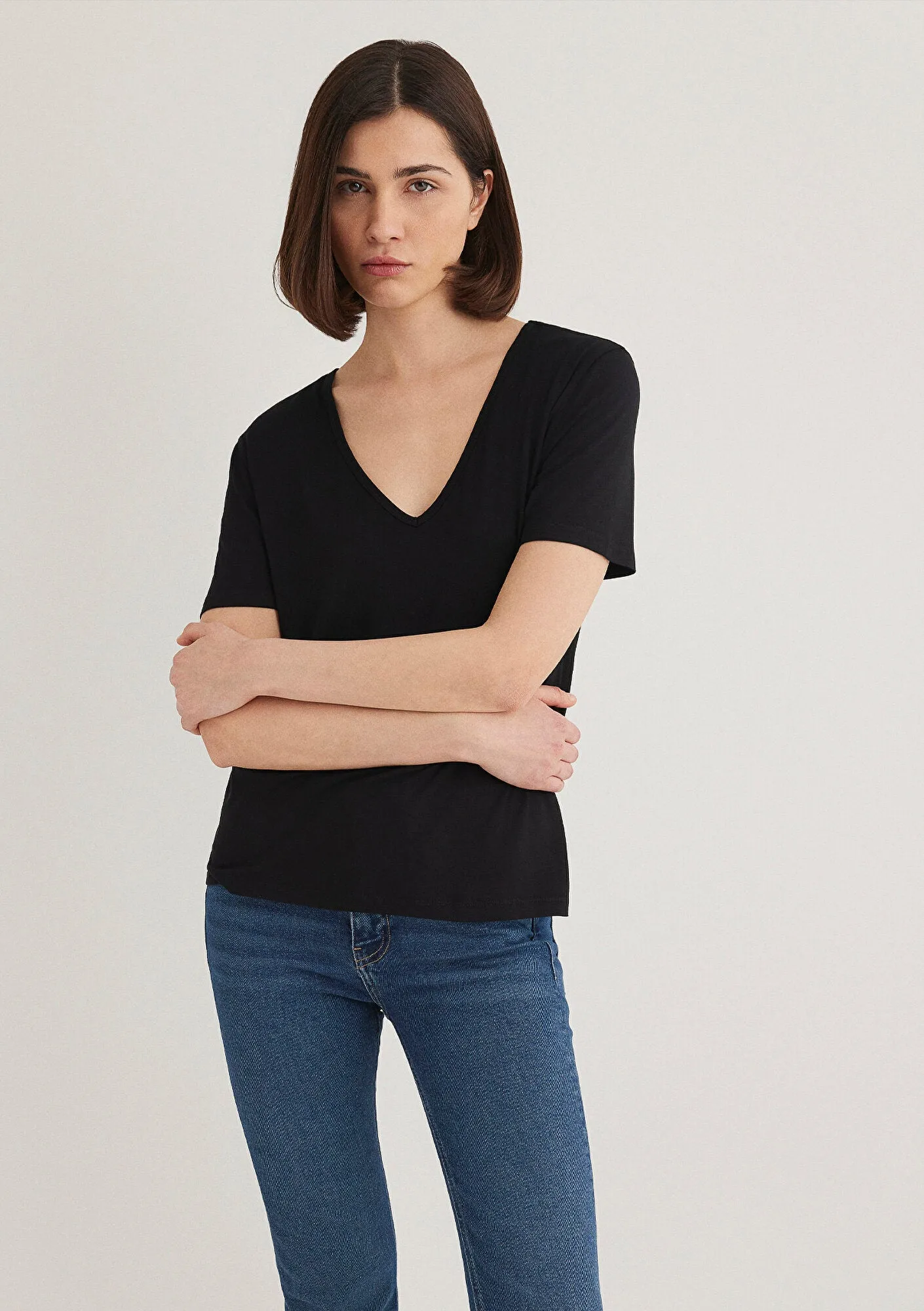 V Neck Black Basic T-Shirt