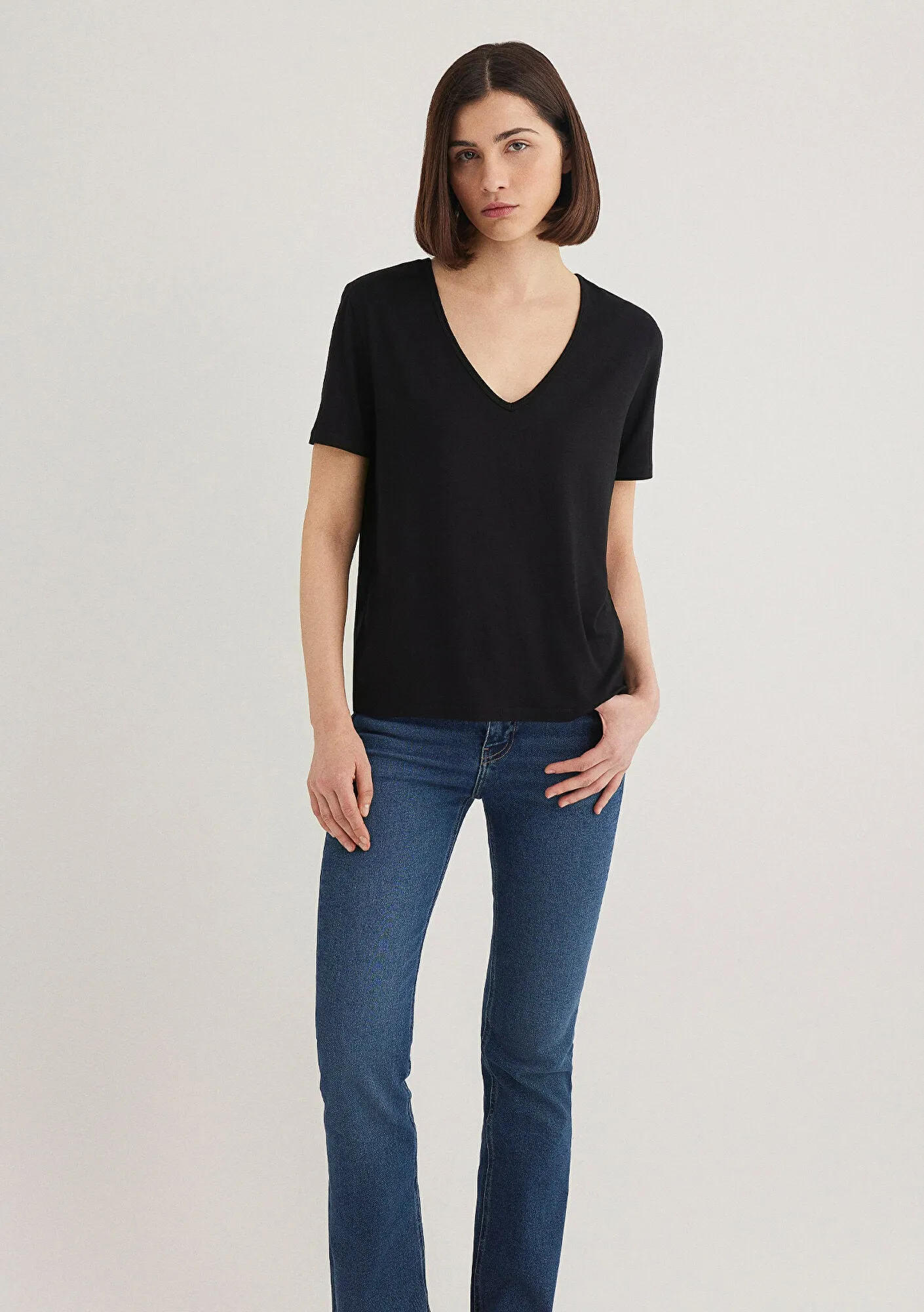 V Neck Black Basic T-Shirt