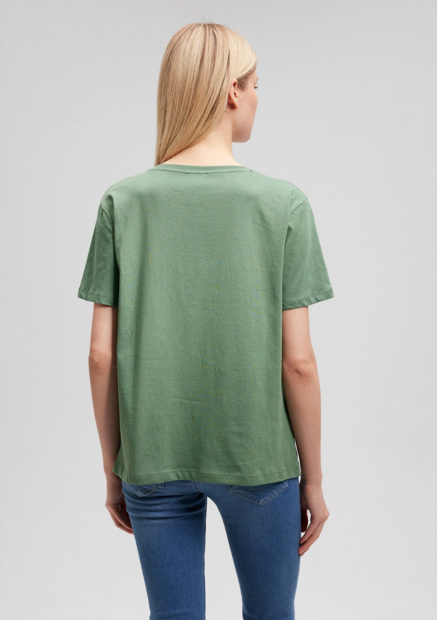 V Neck Green Basic T-Shirt