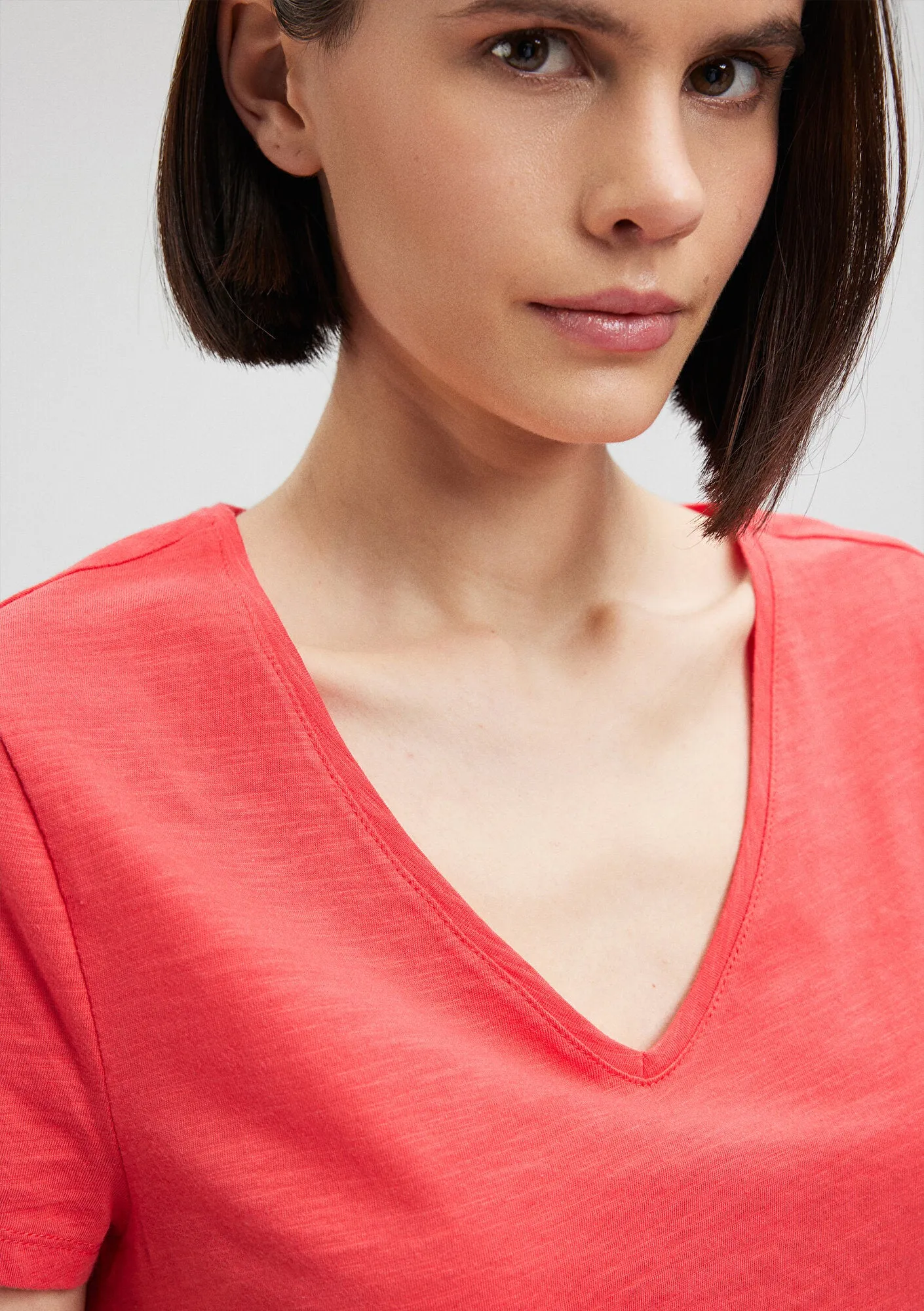 V Neck Pink Basic T-Shirt