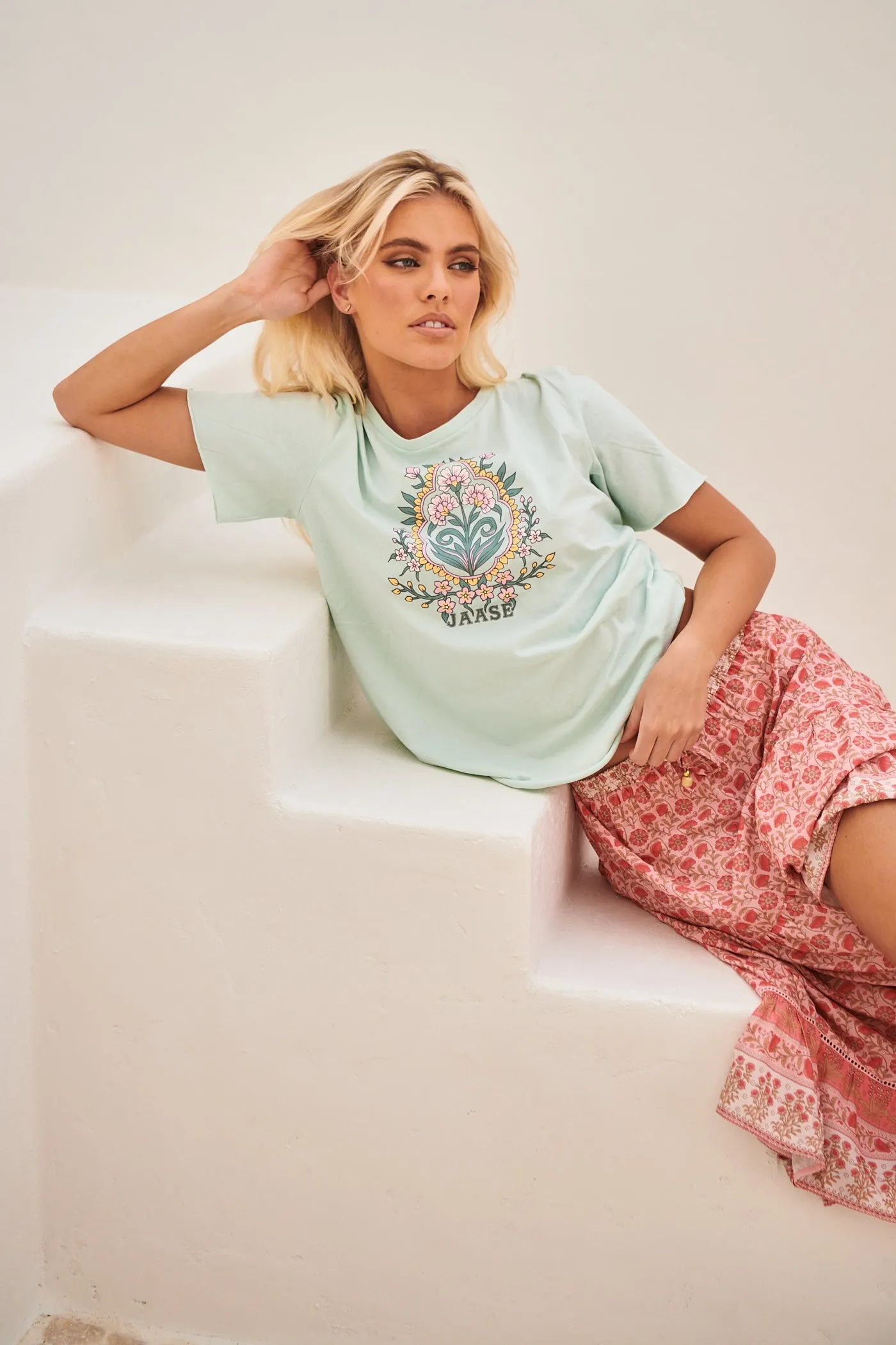 Vintage Tee - Flora ~ Aqua