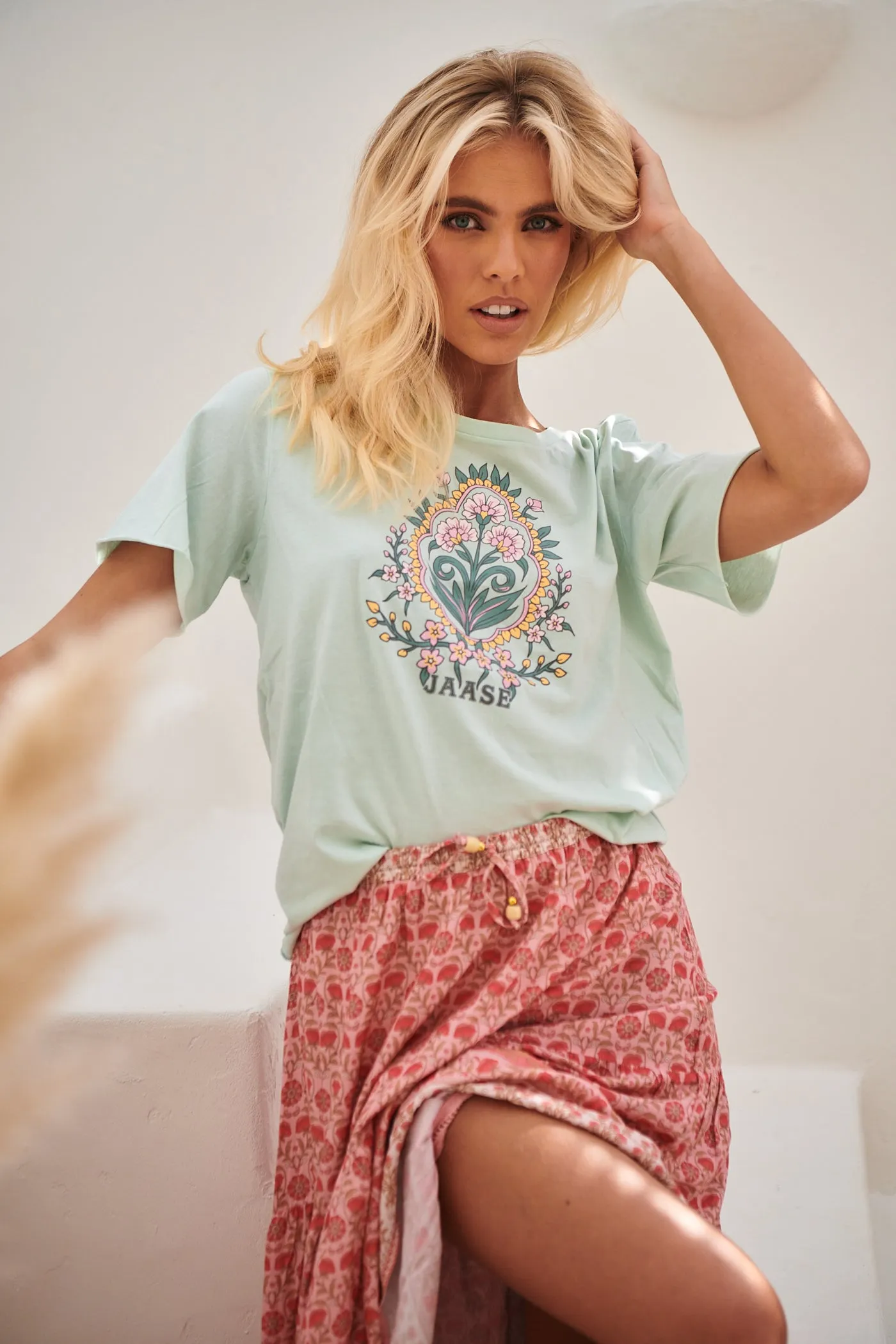 Vintage Tee - Flora ~ Aqua