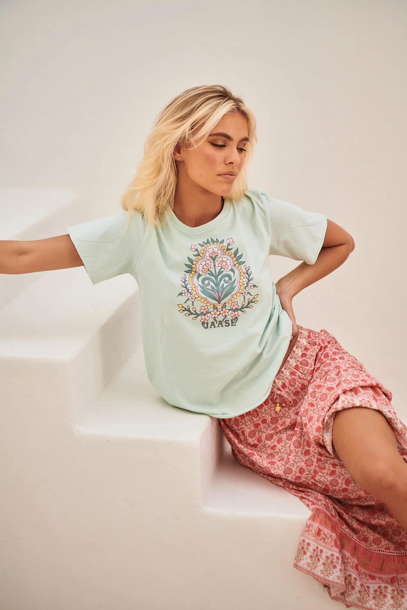 Vintage Tee - Flora ~ Aqua