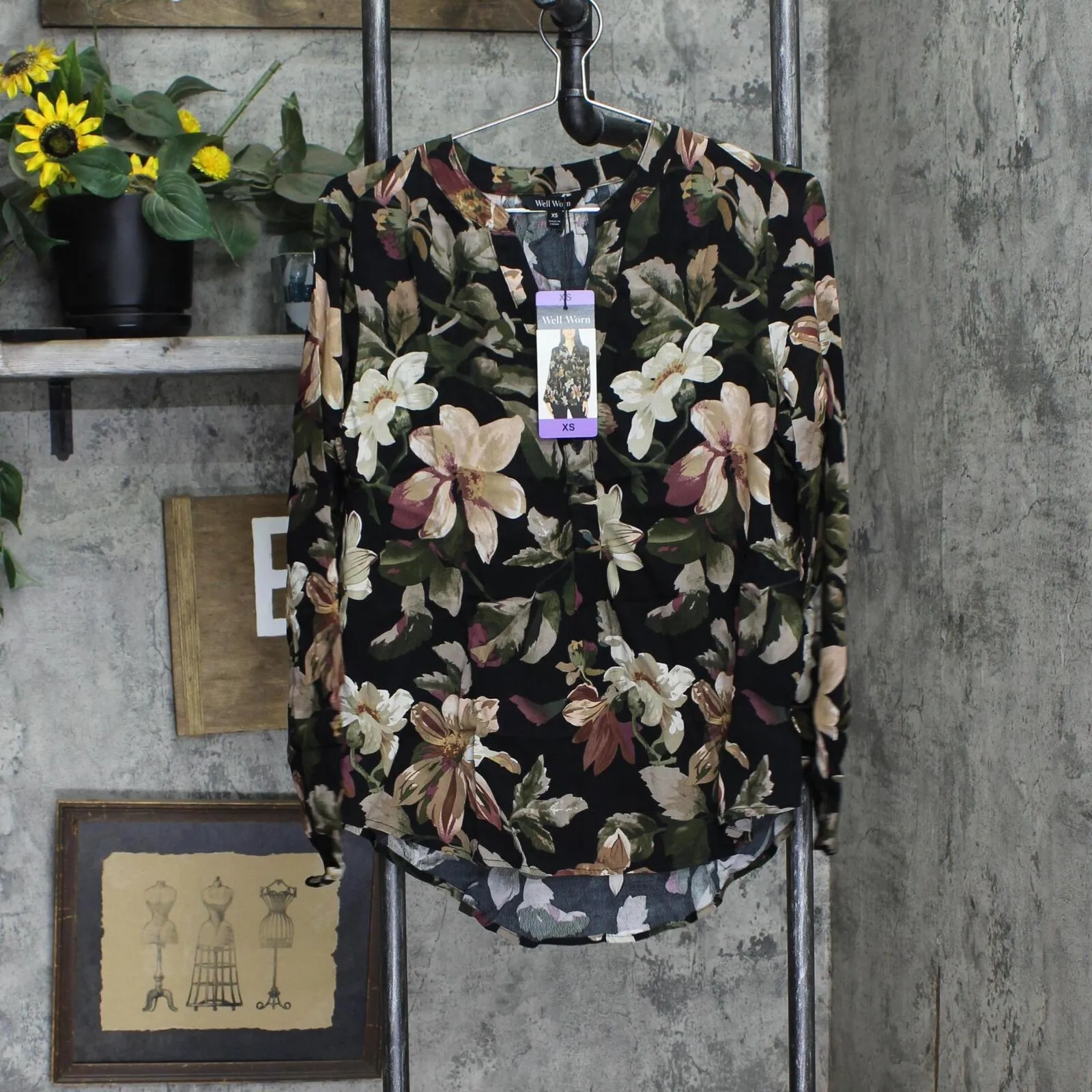 Well Worn Womens V-Neck Woven Blouse Shirt Top 1801507